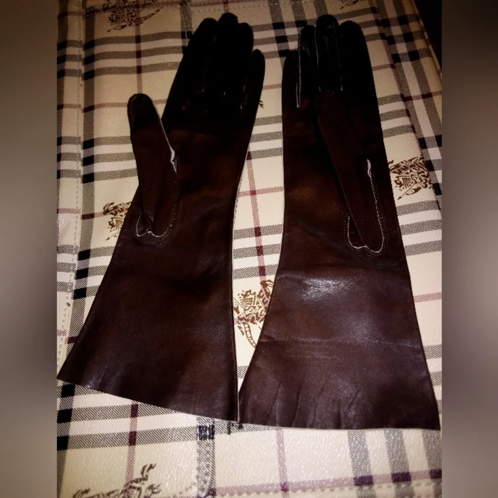Beautiful Bacmo Leather Gloves 12 Inches Long Flared Vintage